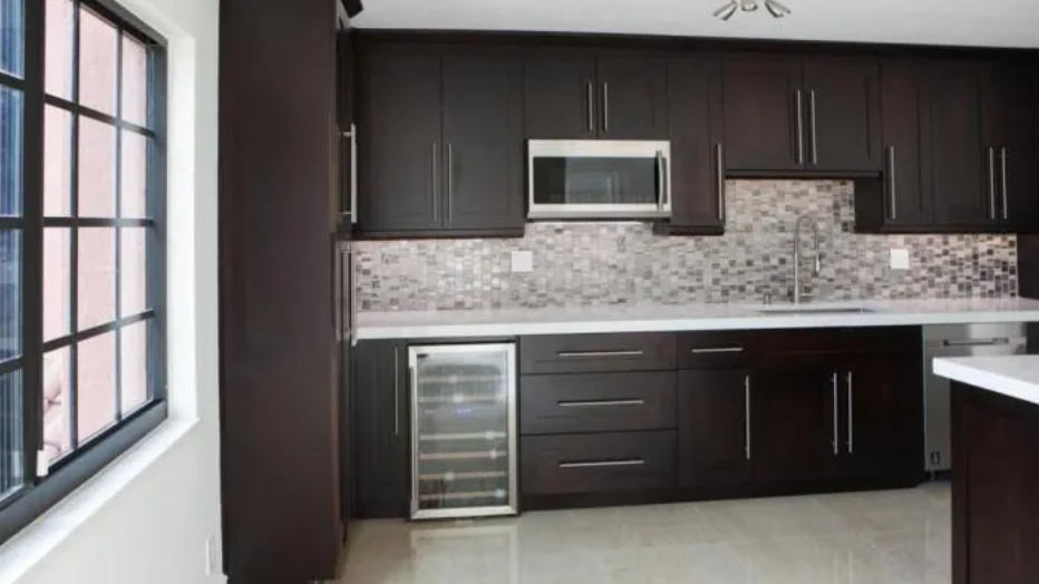 250 East Royal Palm Rd, Apt #2A Boca Raton, FL 33432